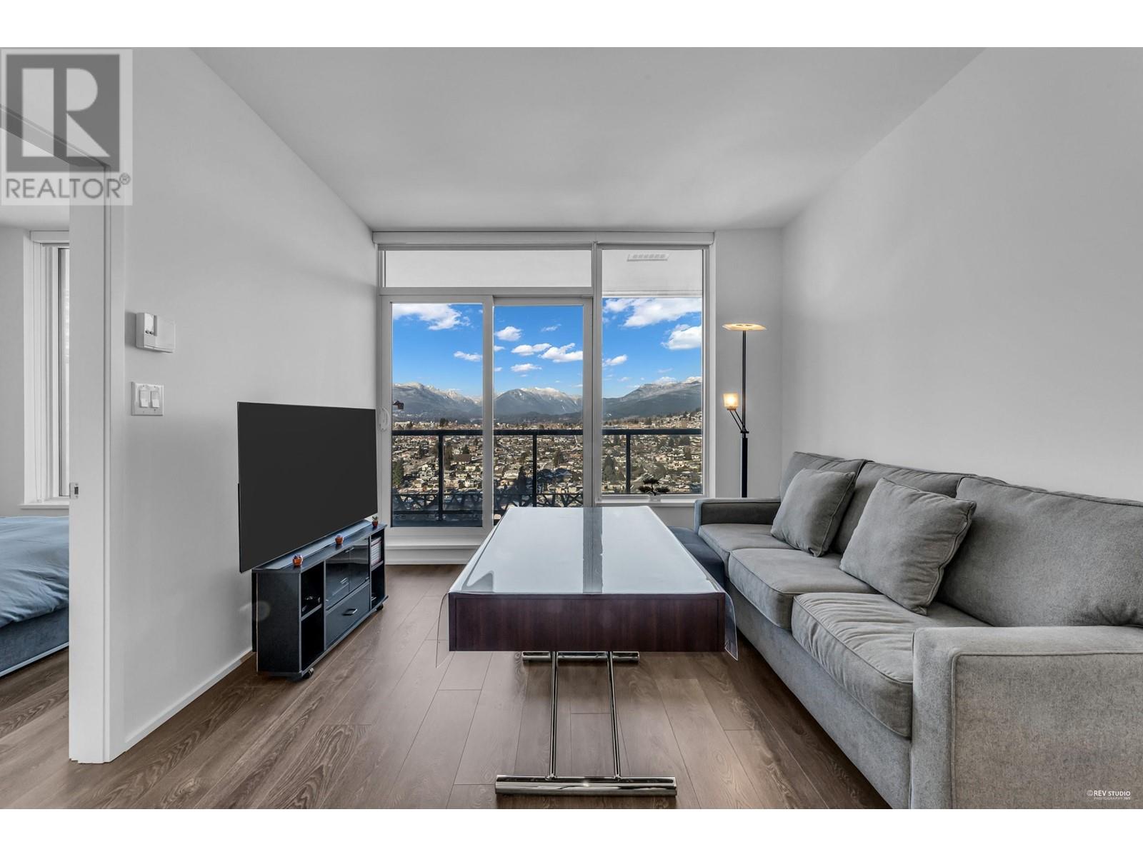 Listing Picture 11 of 30 : 2111 1955 ALPHA WAY, Burnaby / 本拿比 - 魯藝地產 Yvonne Lu Group - MLS Medallion Club Member