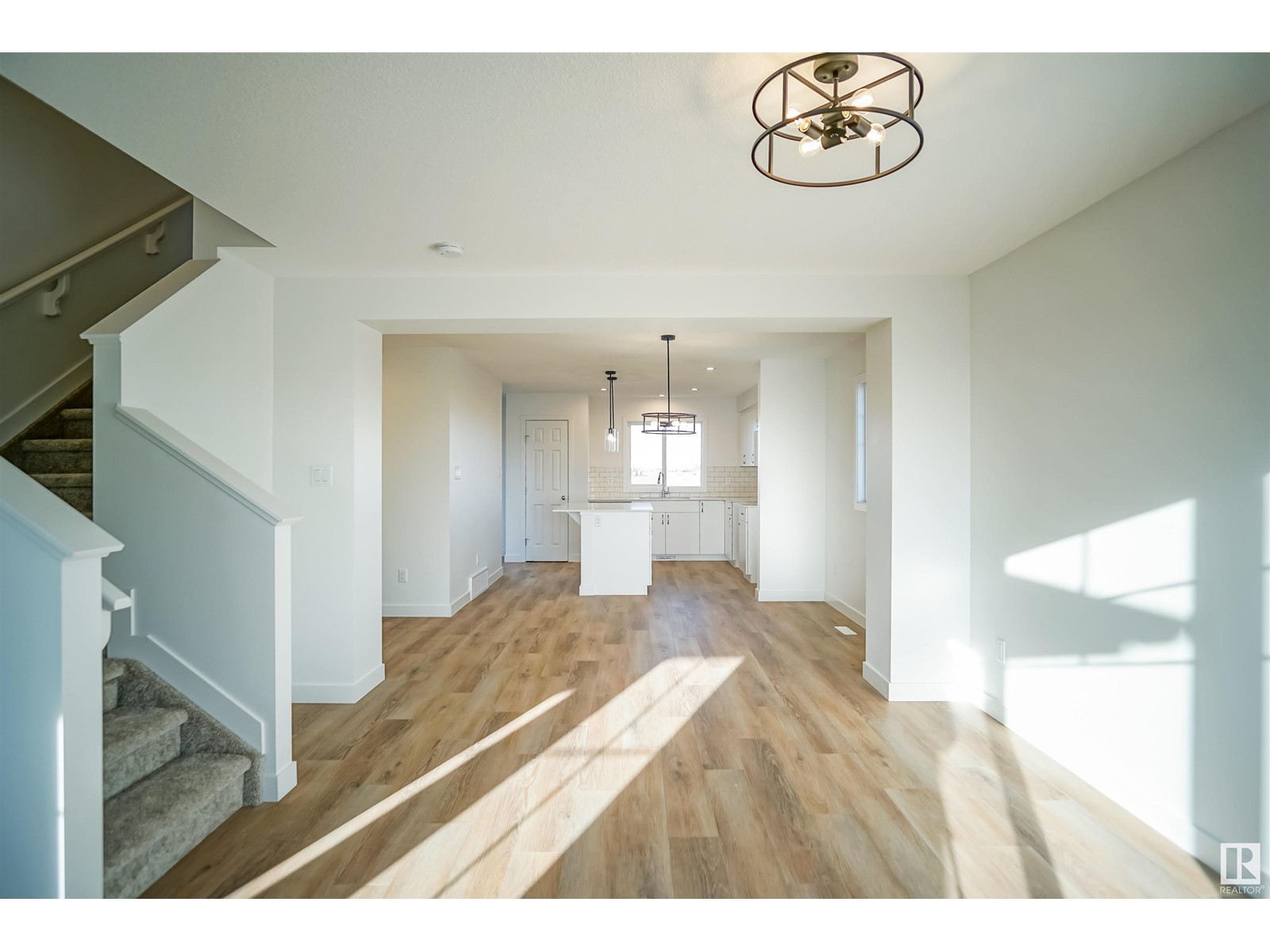 Property at 184 Savoy CR image 5