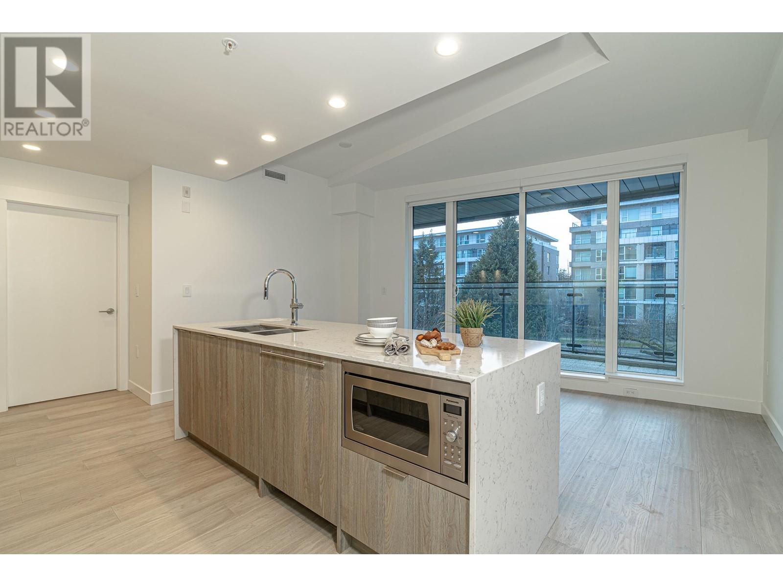 Listing Picture 5 of 21 : 306 7638 CAMBIE STREET, Vancouver / 溫哥華 - 魯藝地產 Yvonne Lu Group - MLS Medallion Club Member