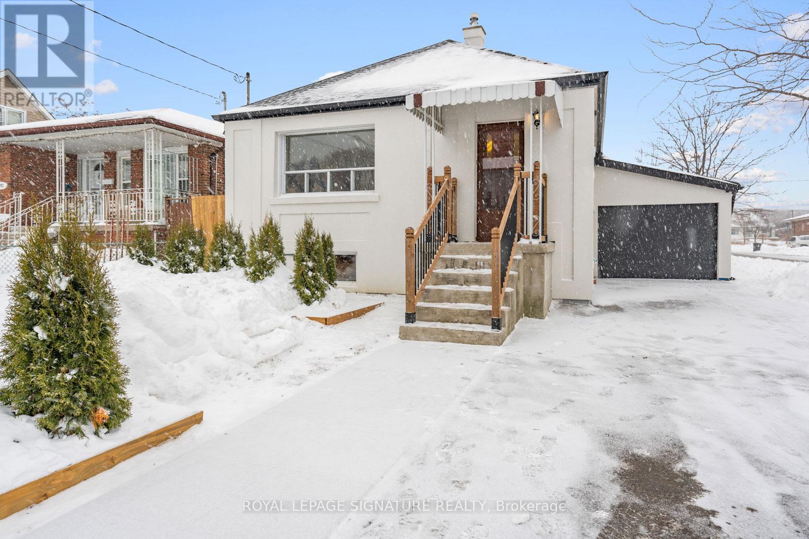 94 Huntington Avenue, Toronto (Kennedy Park), Ontario  M1K 4L2 - Photo 1 - E11975608