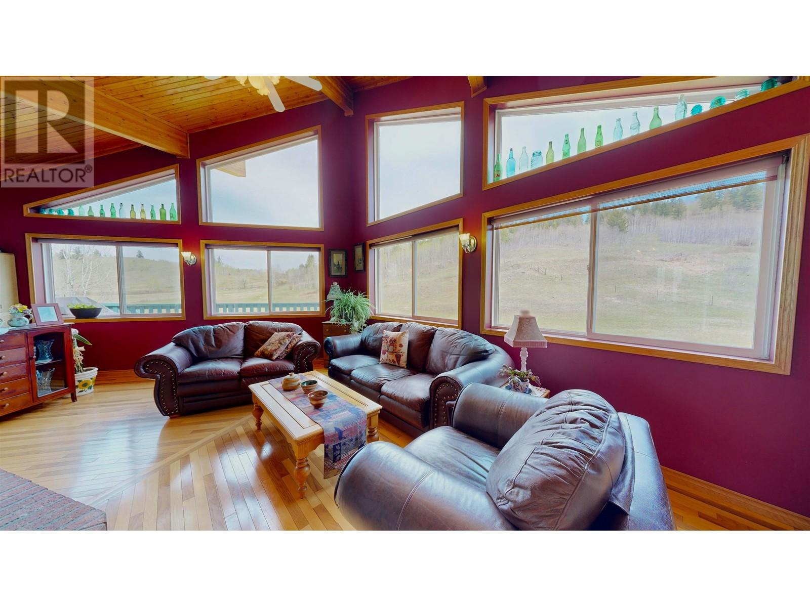 4221 Lodge Road, Lac La Hache, British Columbia  V0K 1T0 - Photo 19 - R2967328