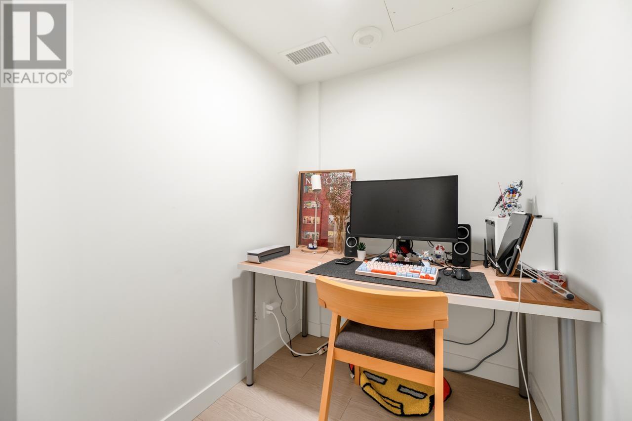 Listing Picture 10 of 21 : 1003 8800 HAZELBRIDGE WAY, Richmond / 烈治文 - 魯藝地產 Yvonne Lu Group - MLS Medallion Club Member