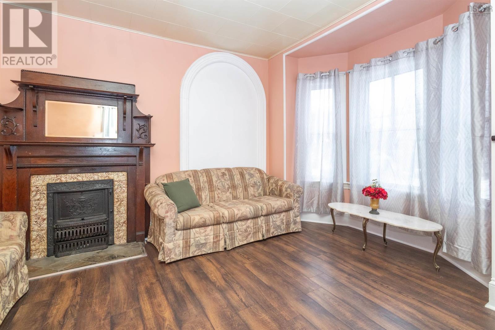 2 Ingoville Street, Sydney, Nova Scotia  B1S 2S9 - Photo 9 - 202503046