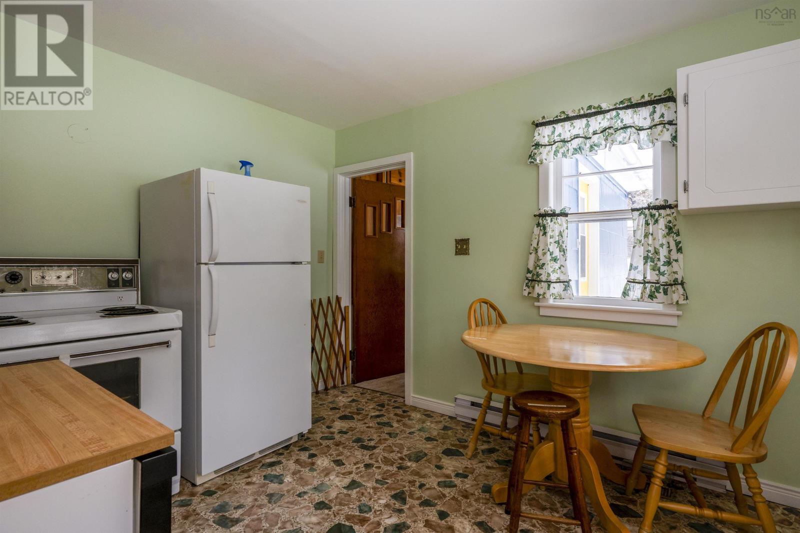 627 Clarence Road, Beaconsfield, Nova Scotia  B0S 1M0 - Photo 10 - 202503048