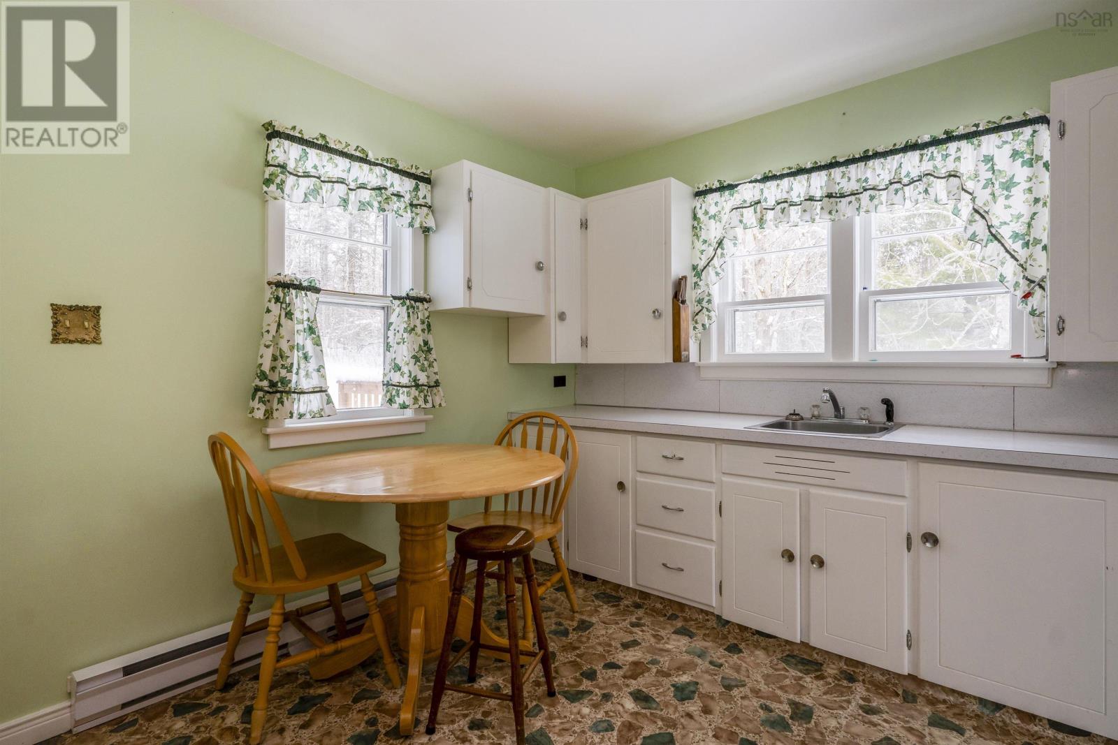 627 Clarence Road, Beaconsfield, Nova Scotia  B0S 1M0 - Photo 12 - 202503048