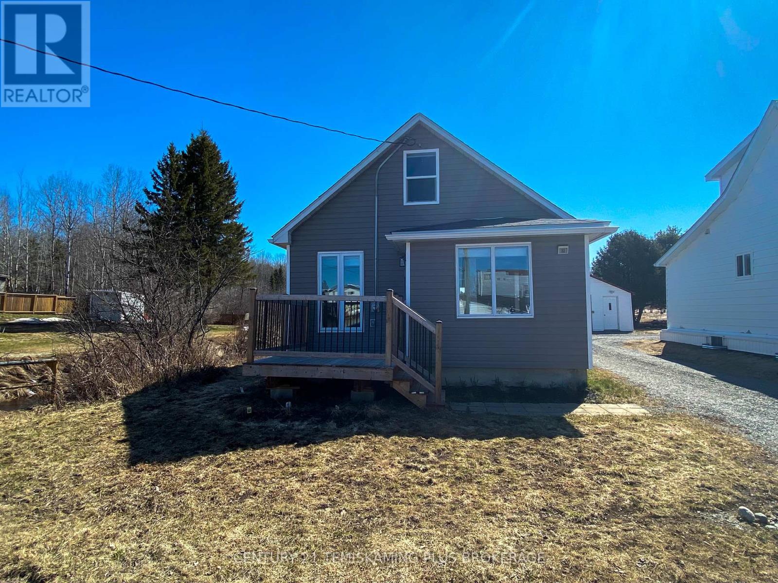 Property at 32 EARL STREET image 2