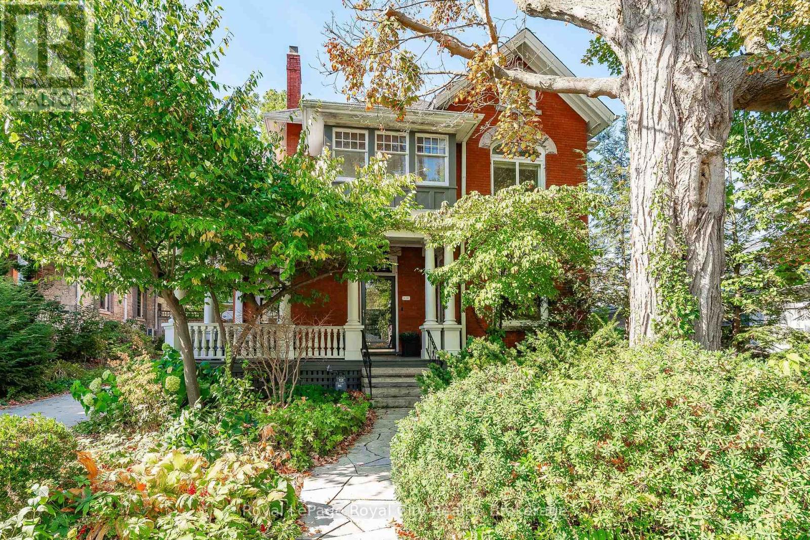 Property at 138 DUBLIN STREET N image 2