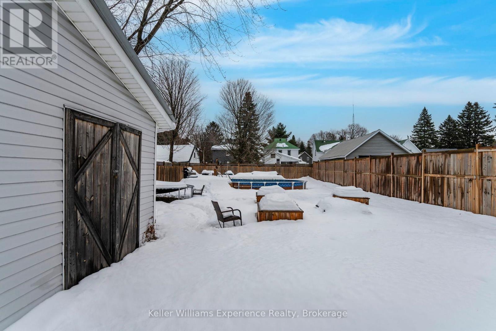 149 Main Street, Penetanguishene, Ontario  L9M 1L7 - Photo 20 - S11975951