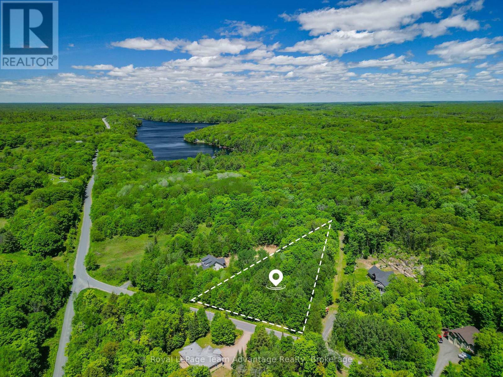 4 MOUNTAIN BASIN DRIVE, McDougall, Ontario