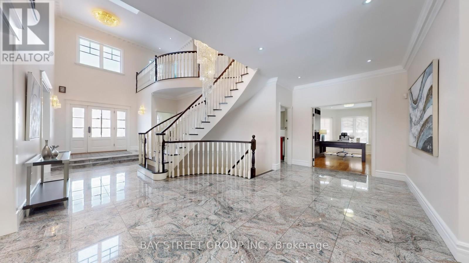 Property at 25 BROOKSHILL CRESCENT image 3