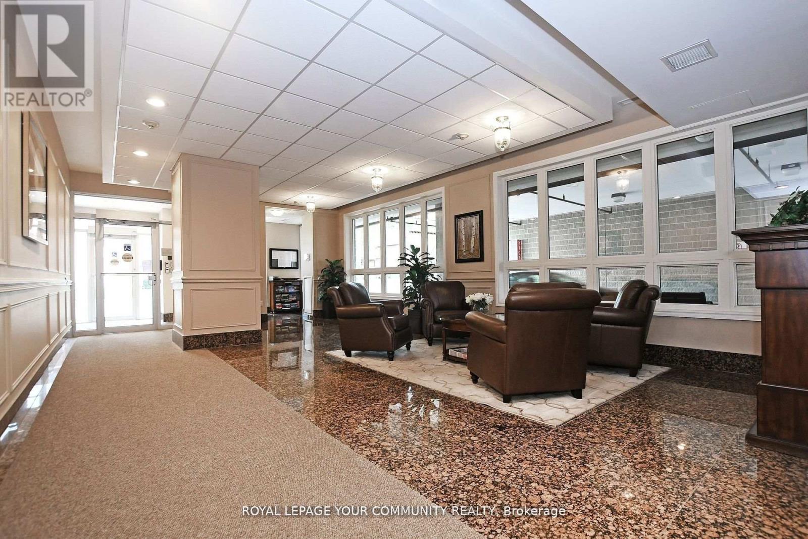 Property at 306 - 15450 YONGE STREET image 5