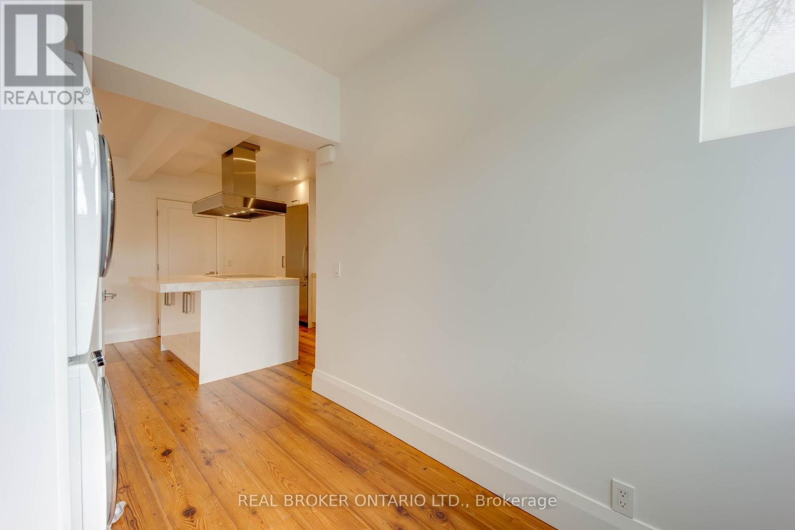 Main - 10 Westmount Avenue, Toronto, Ontario  M6H 3K1 - Photo 12 - W11975890