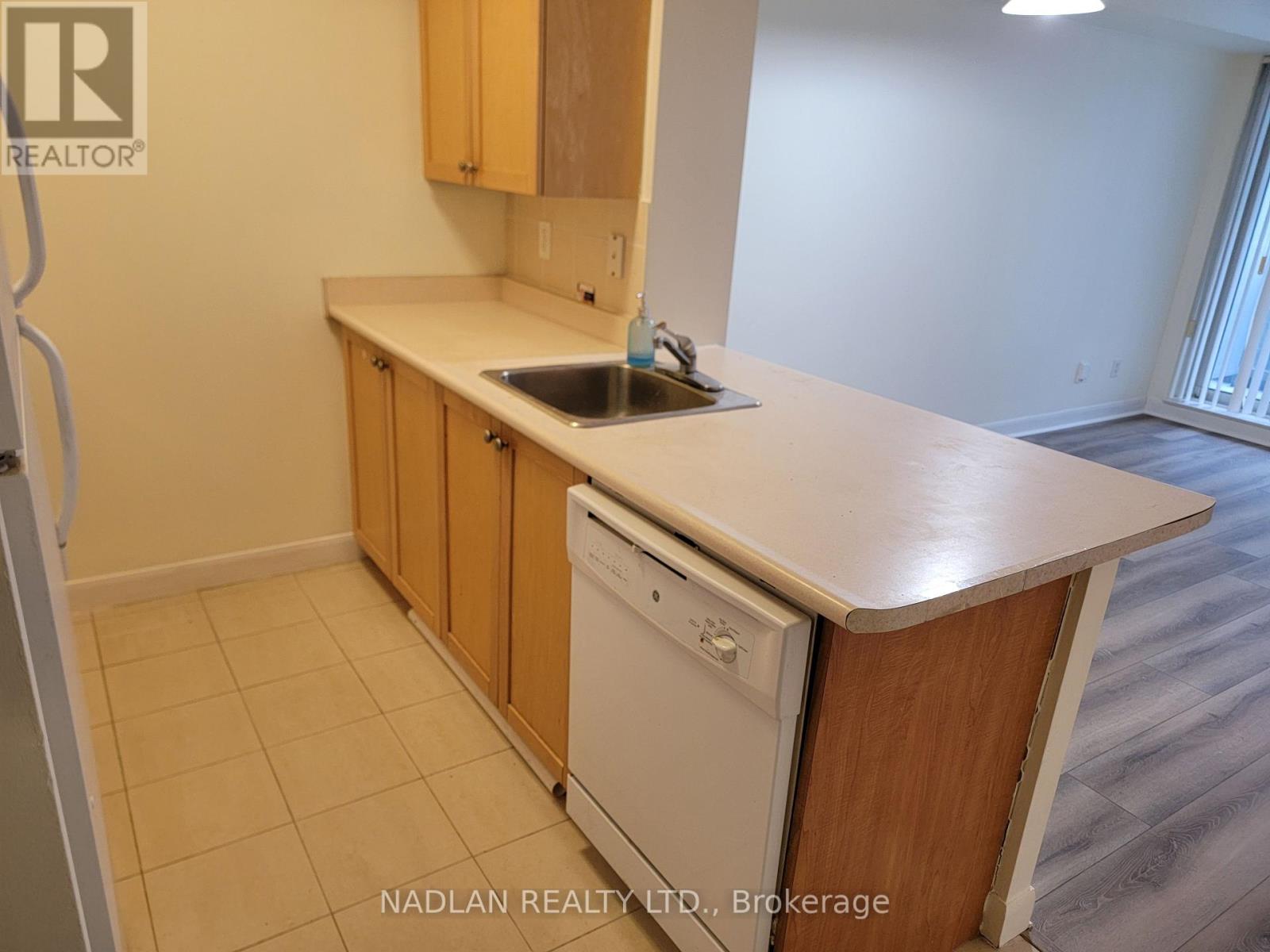 2811 - 4978 Yonge Street, Toronto, Ontario  M2N 7G8 - Photo 12 - C11976012