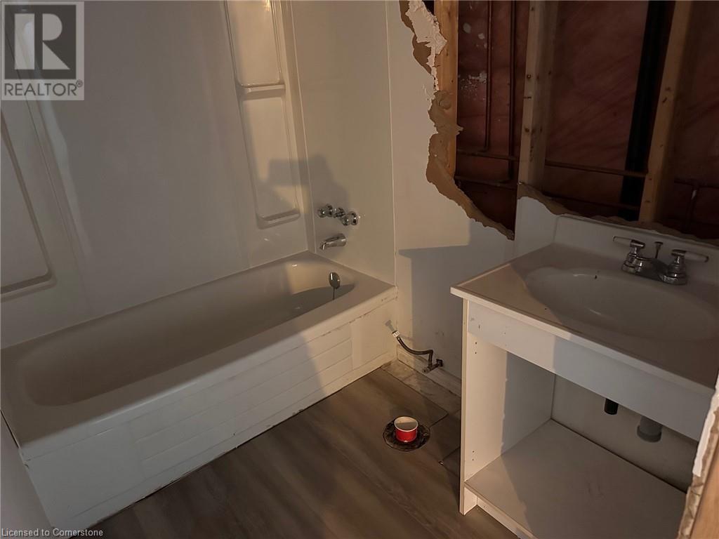 28 Brock Road N Unit# B, Puslinch, Ontario  N1H 6H9 - Photo 11 - 40699296