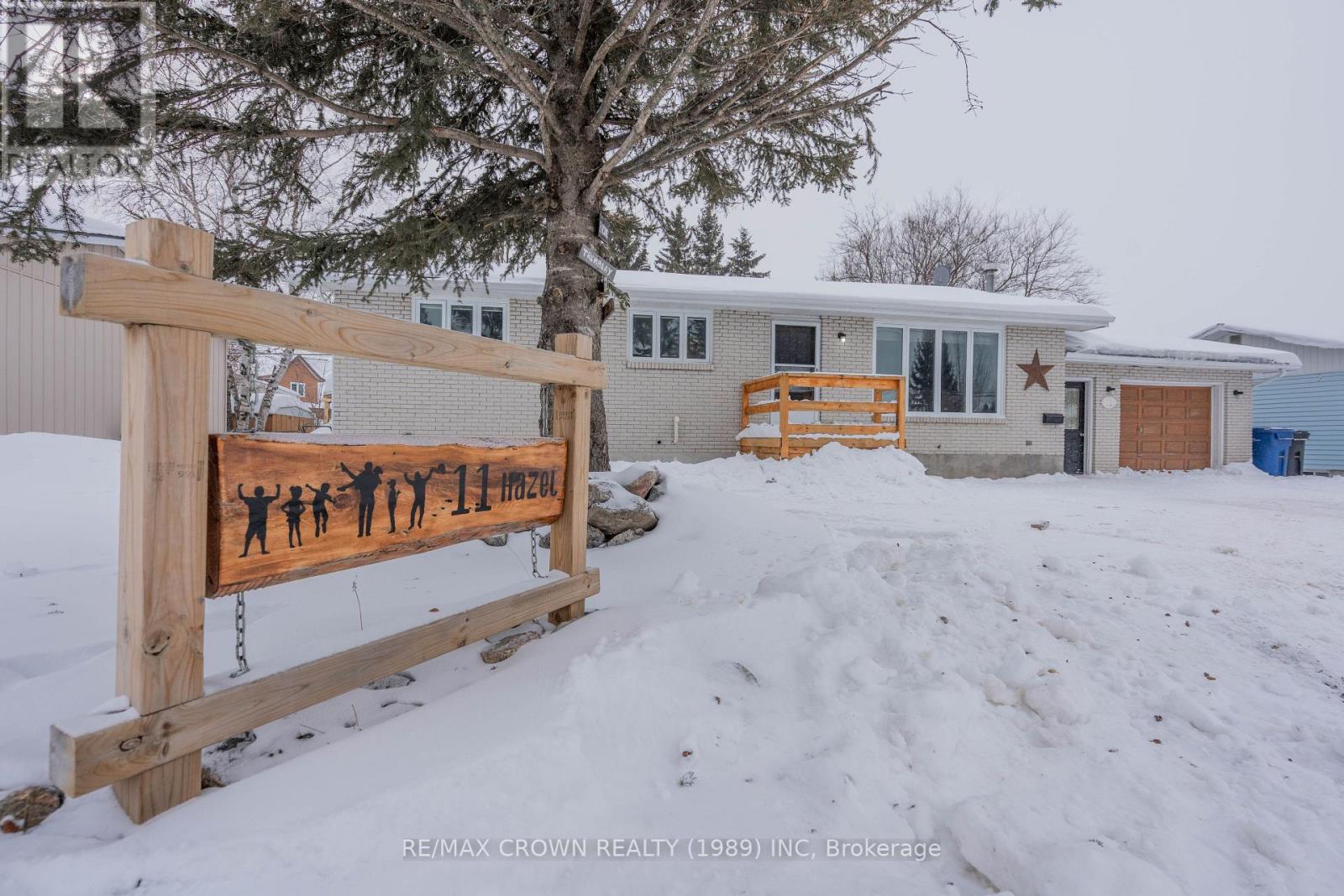 11 Hazel Street, Kapuskasing, Ontario  P5N 2R6 - Photo 2 - T11976080