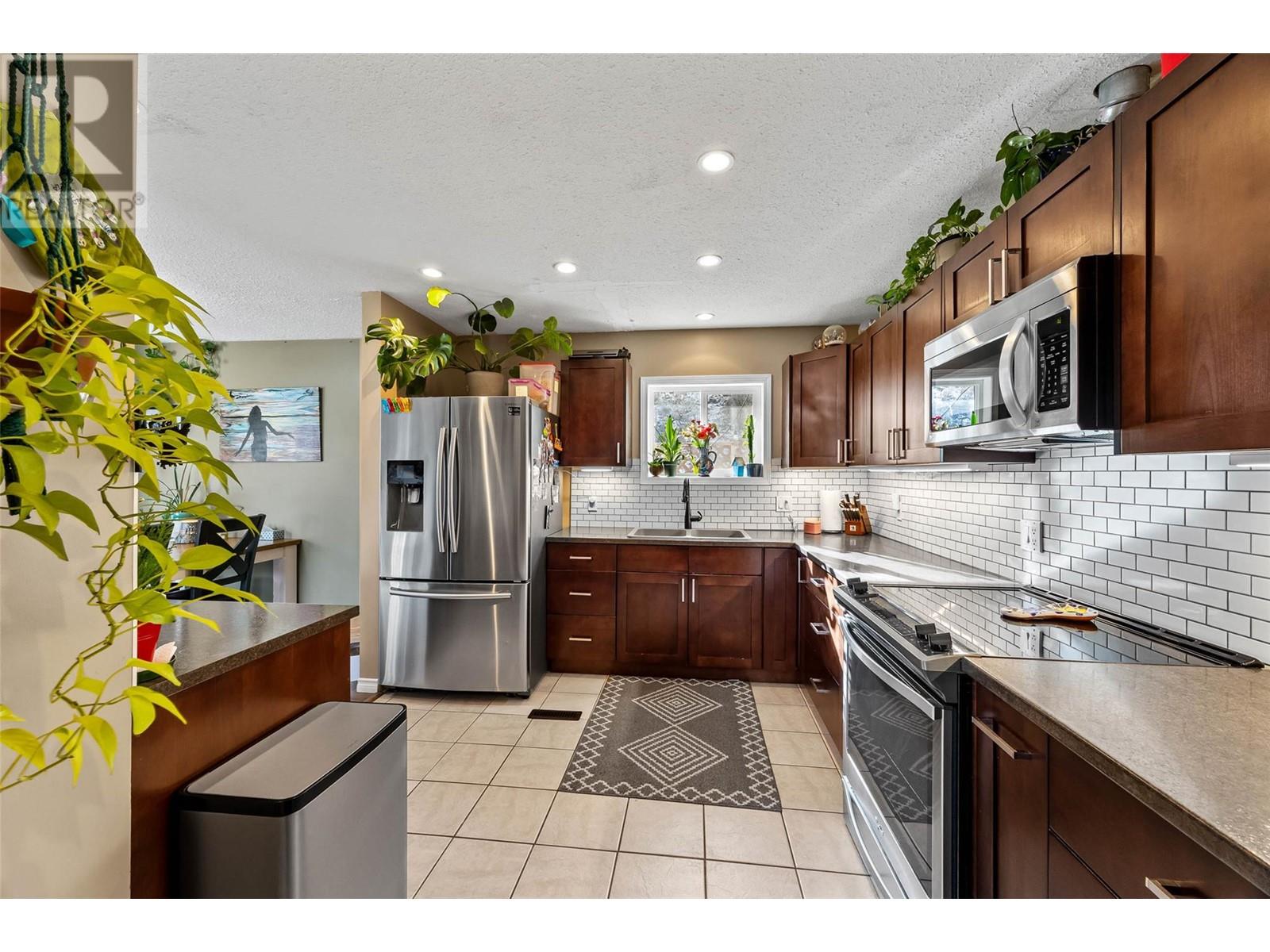 813 Mcqueen Drive, Kamloops, British Columbia  V2B 7X8 - Photo 17 - 10334591