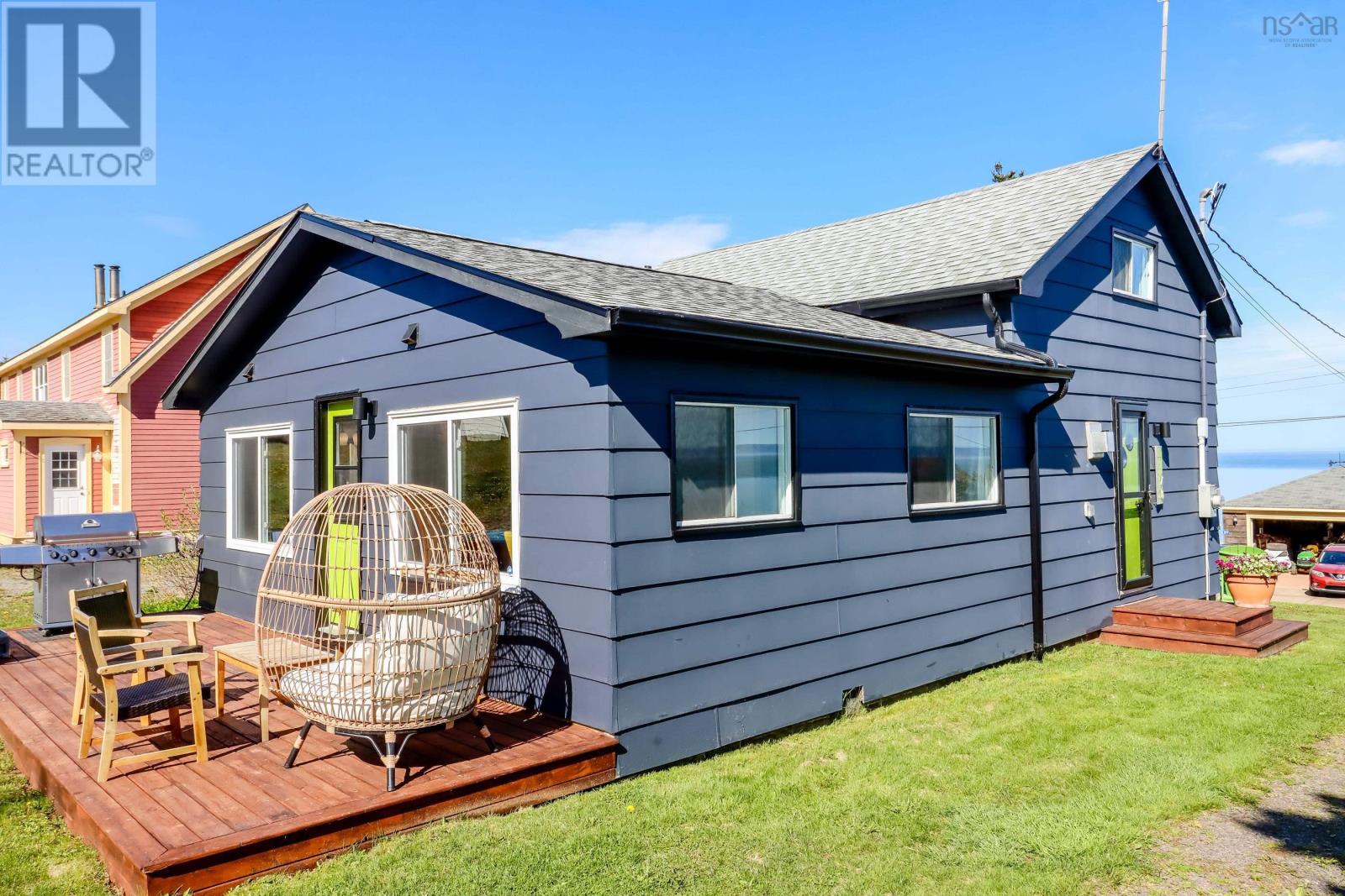 20 Cove Road, Halls Harbour, Nova Scotia  B0P 1J0 - Photo 3 - 202503075