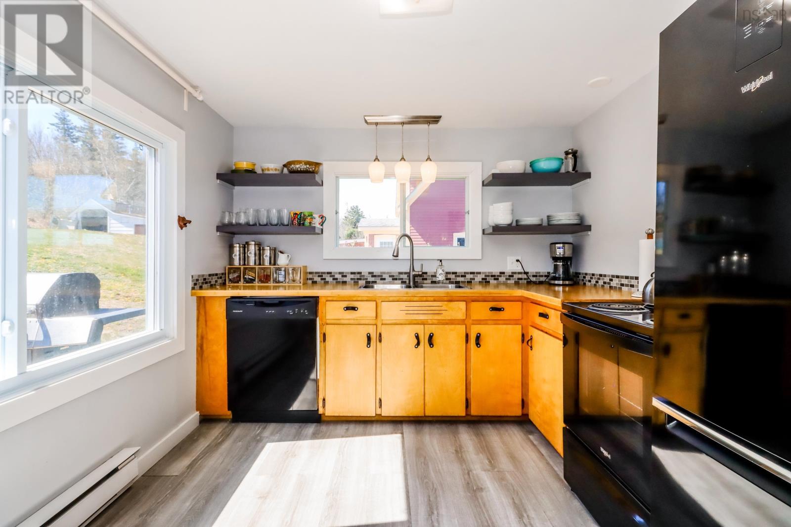 20 Cove Road, Halls Harbour, Nova Scotia  B0P 1J0 - Photo 14 - 202503076