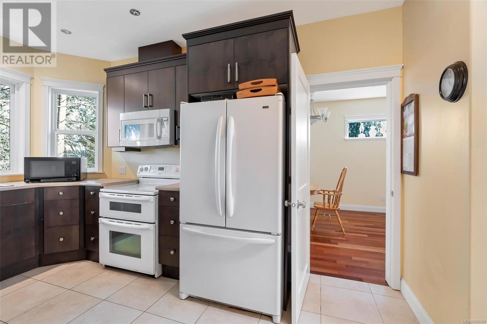 Property at 1745 Pavenham Rd image 1