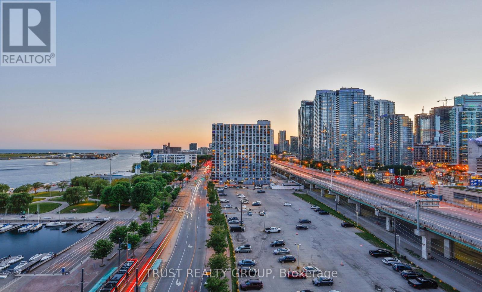 1201/02 - 270 Queens Quay W, Toronto, Ontario  M5J 2N4 - Photo 36 - C11976049