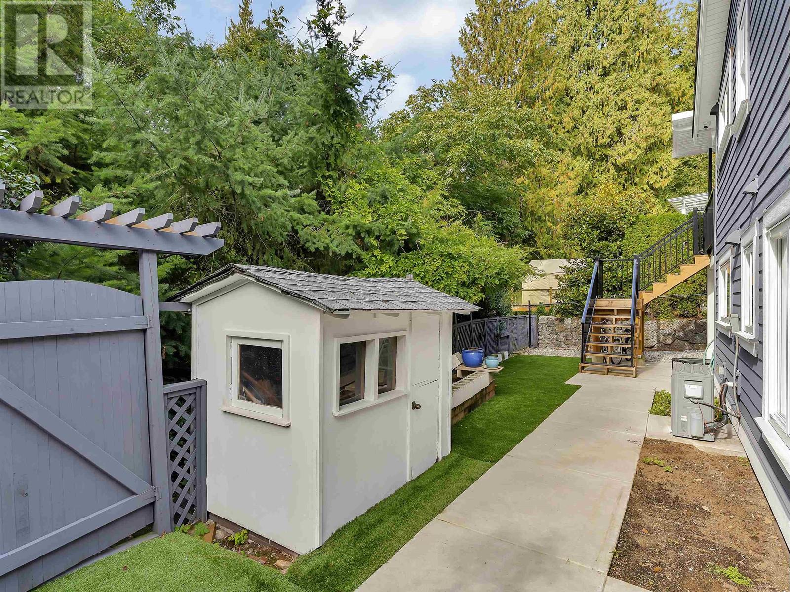1507 Kilmer Place, North Vancouver, British Columbia  V7K 2M8 - Photo 37 - R2967366