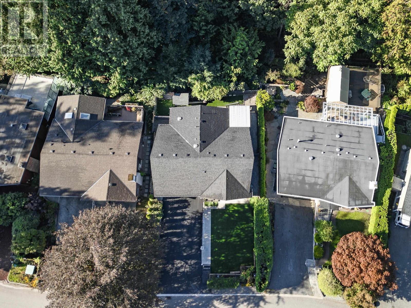 1507 Kilmer Place, North Vancouver, British Columbia  V7K 2M8 - Photo 38 - R2967366