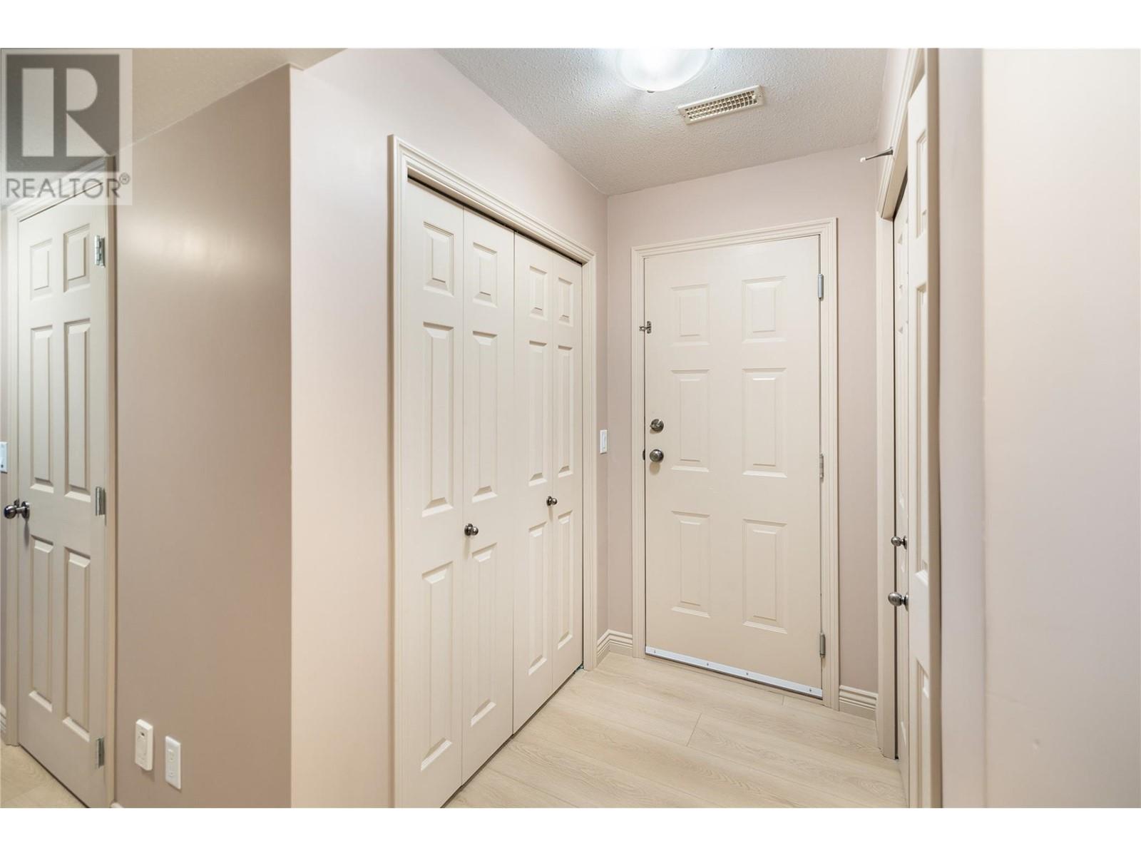 Property at 506 Harrop Avenue image 4