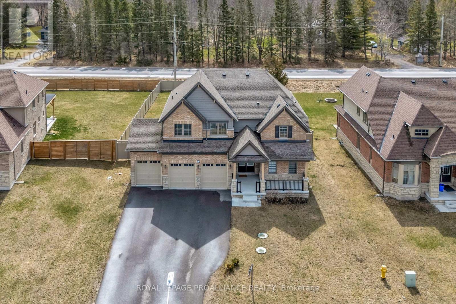 Property at 61 SUMMER BREEZE DRIVE image 4