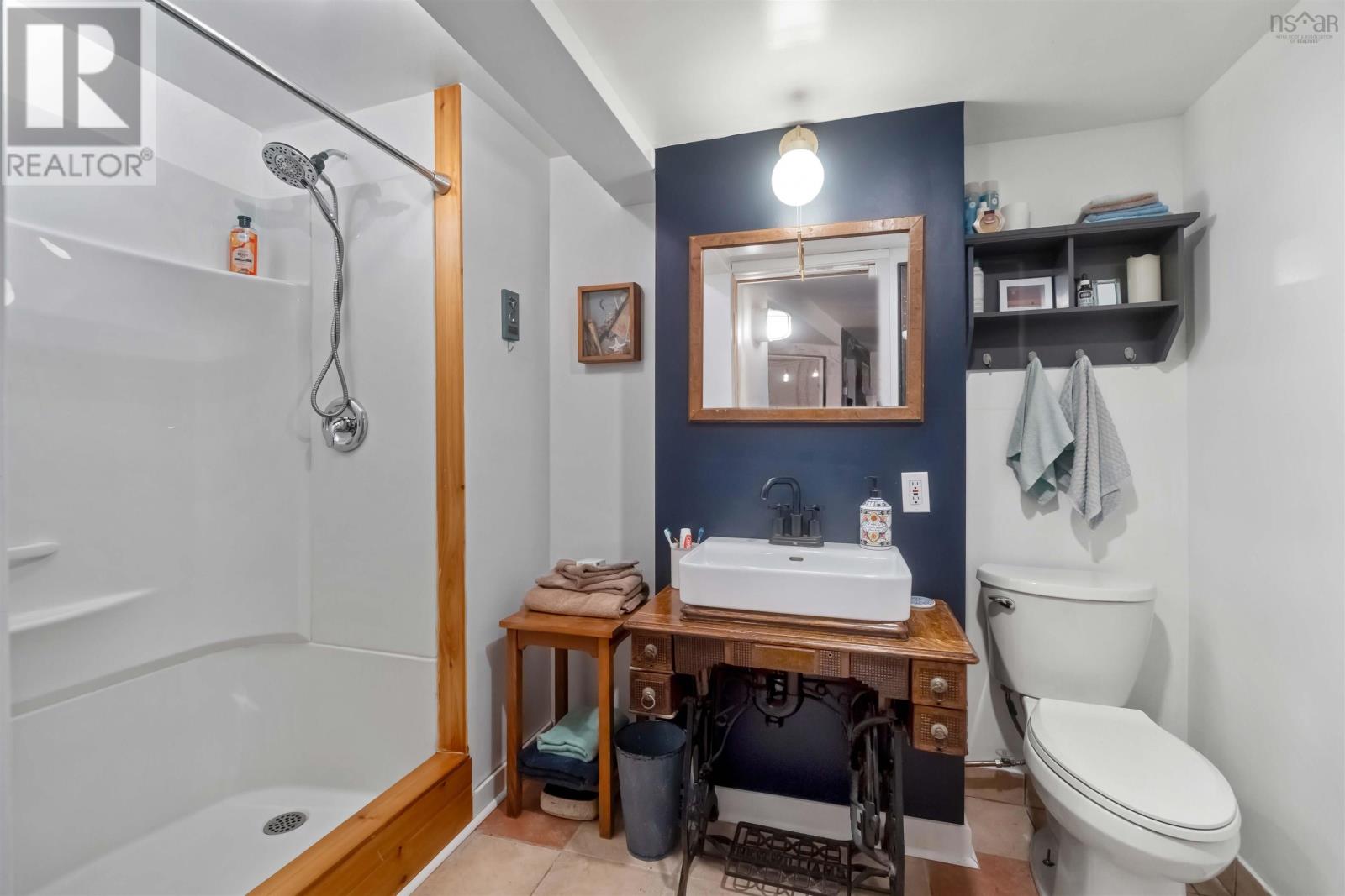 2 Mount Edward Road, Dartmouth, Nova Scotia  B2W 3K3 - Photo 7 - 202503086