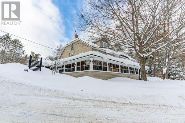 Unit 2 - 2029 Little Hawk Lake Road, Algonquin Highlands, Ontario  K0M 1J2 - Photo 2 - X11976353