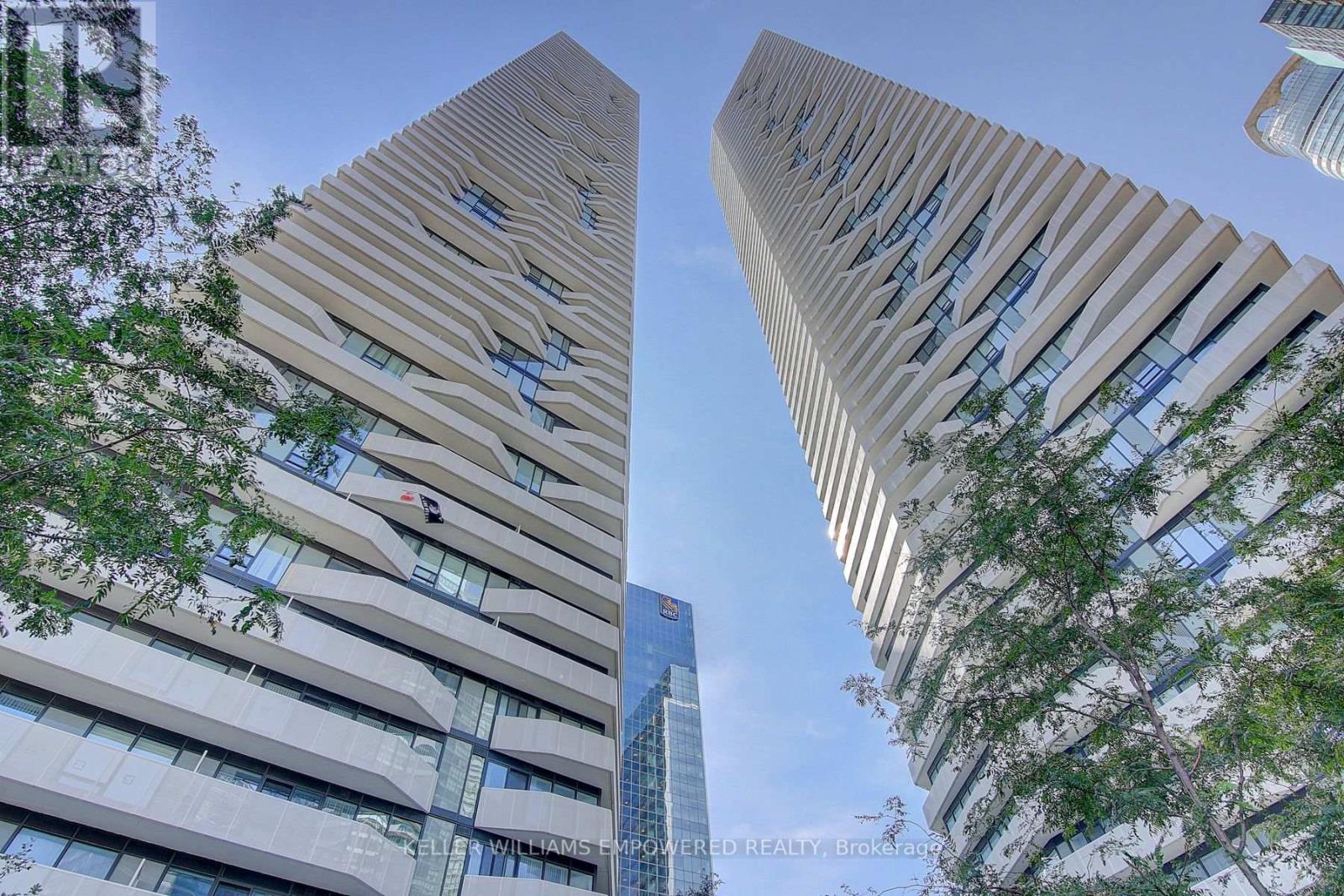 1610 - 100 Harbour Street, Toronto, Ontario  M5J 0B5 - Photo 1 - C11976401