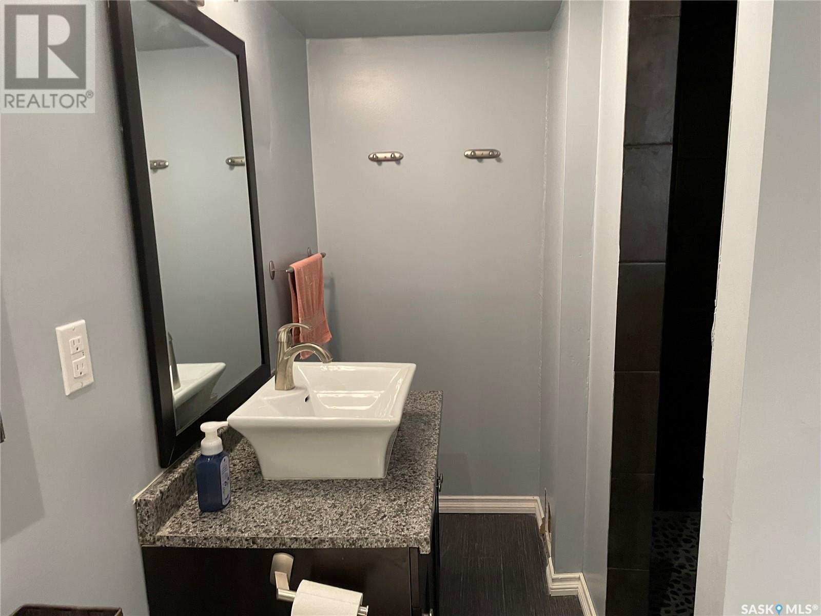 207 Dominion Road, Assiniboia, Saskatchewan  S0H 0B0 - Photo 27 - SK996102