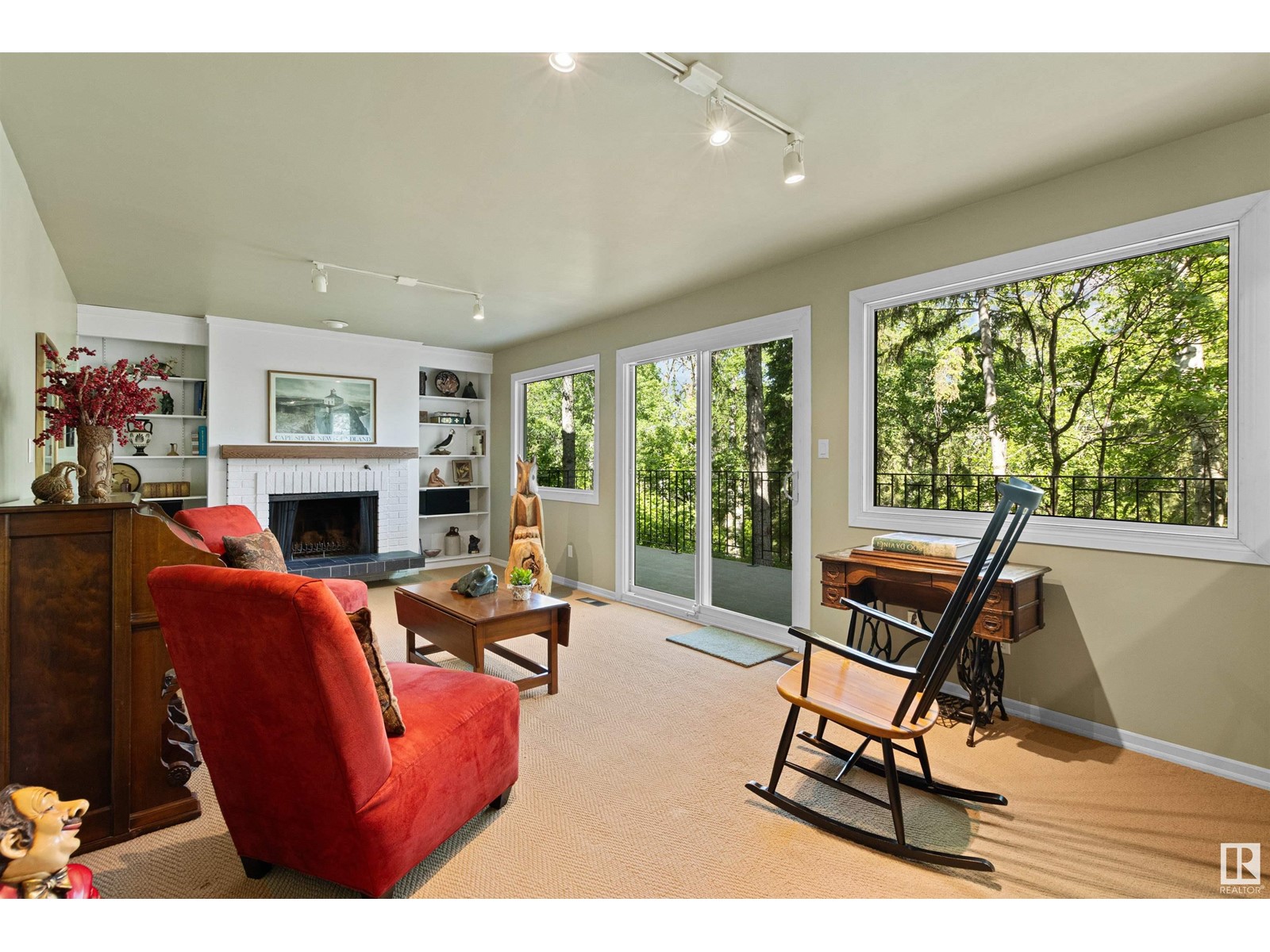 Property at 12 MARLBORO RD NW image 1
