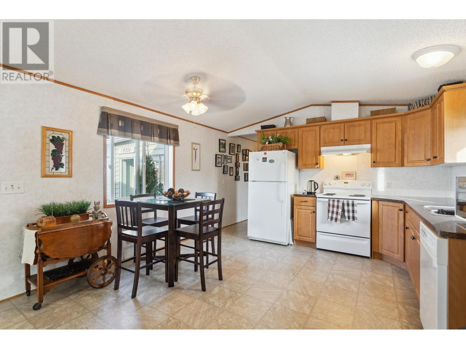 30 19711 Poplar Drive, Pitt Meadows, British Columbia  V3Y 1Z3 - Photo 4 - R2965712