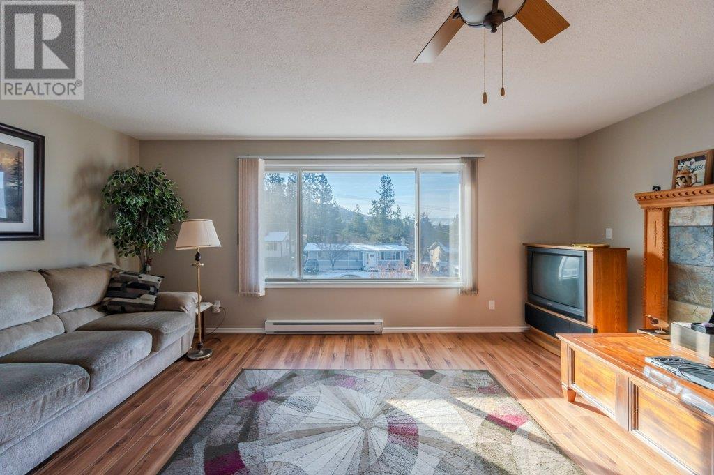 1555 Carmi Avenue, Penticton, British Columbia  V2A 8V5 - Photo 4 - 10335553