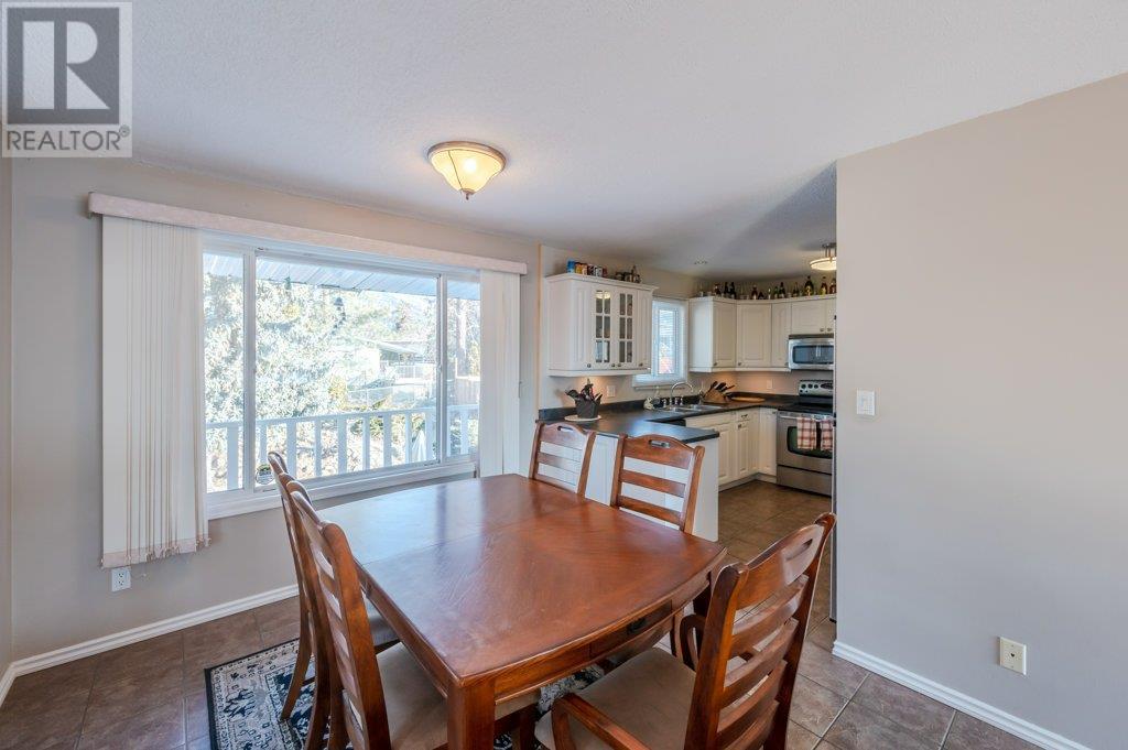 1555 Carmi Avenue, Penticton, British Columbia  V2A 8V5 - Photo 8 - 10335553