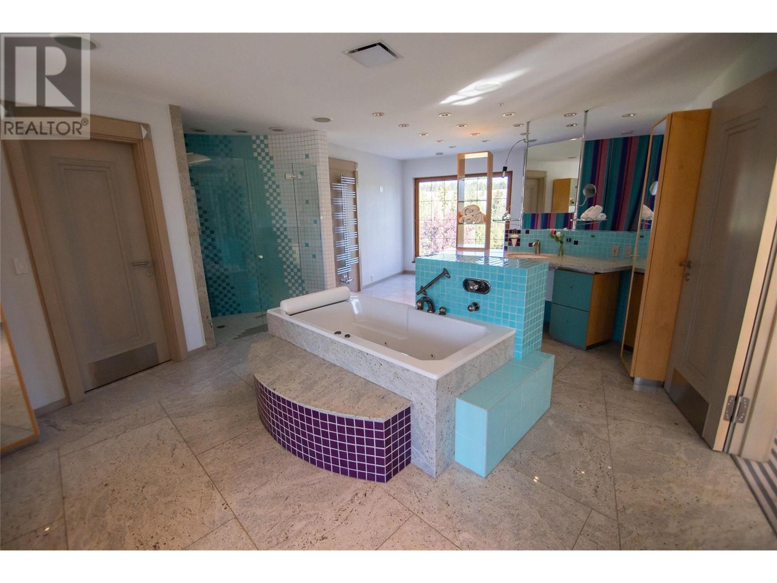 8285 Olson Road, Ta Ta Creek, British Columbia  V0B 2H0 - Photo 16 - 10326664