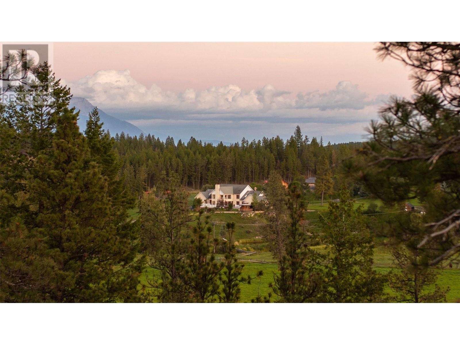 8285 Olson Road, Ta Ta Creek, British Columbia  V0B 2H0 - Photo 5 - 10326664
