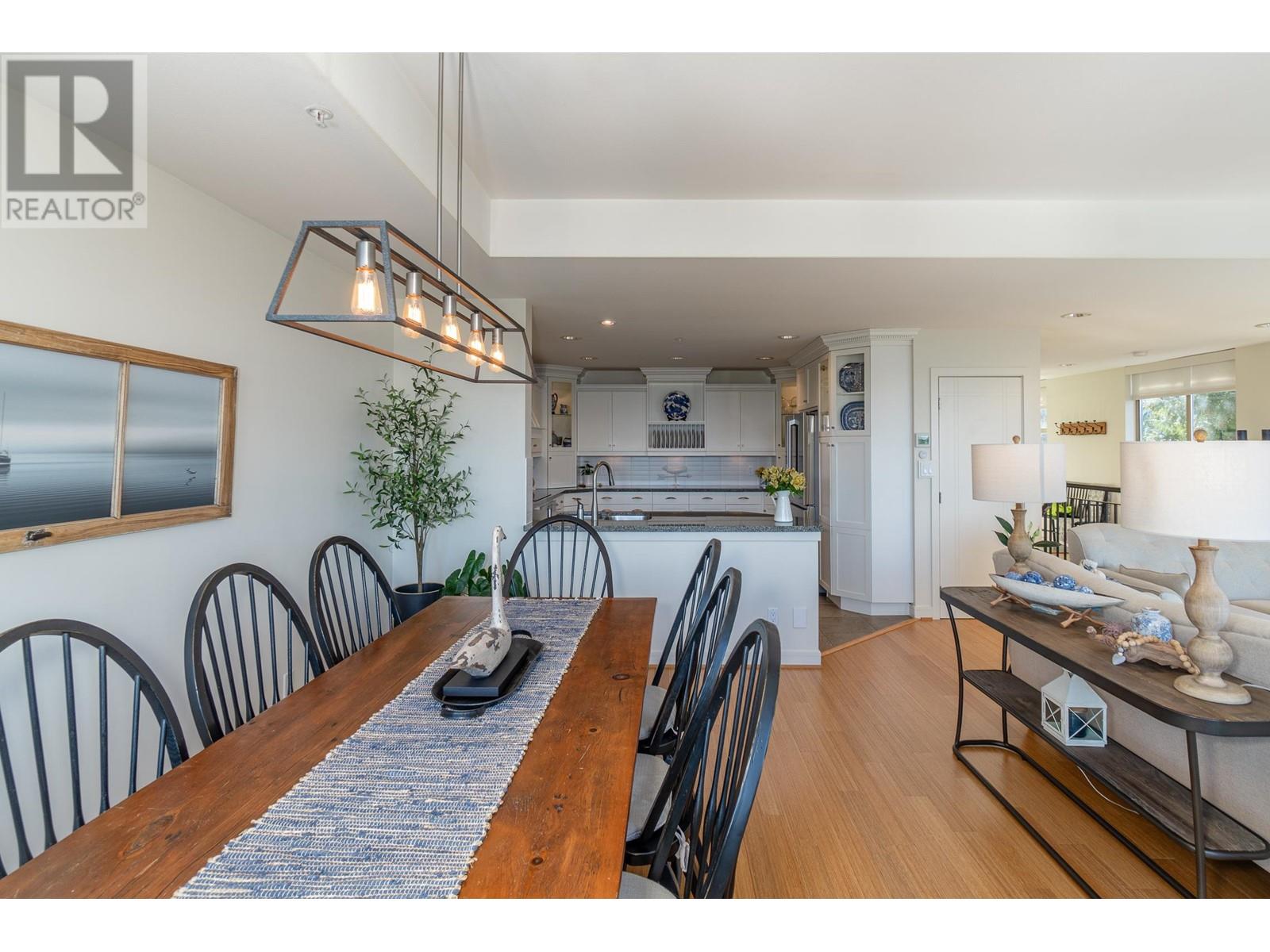 8549 Seascape Court, West Vancouver, British Columbia  V7W 3J7 - Photo 13 - R2967350