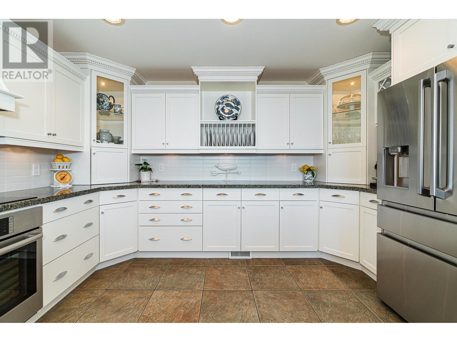 8549 Seascape Court, West Vancouver, British Columbia  V7W 3J7 - Photo 16 - R2967350