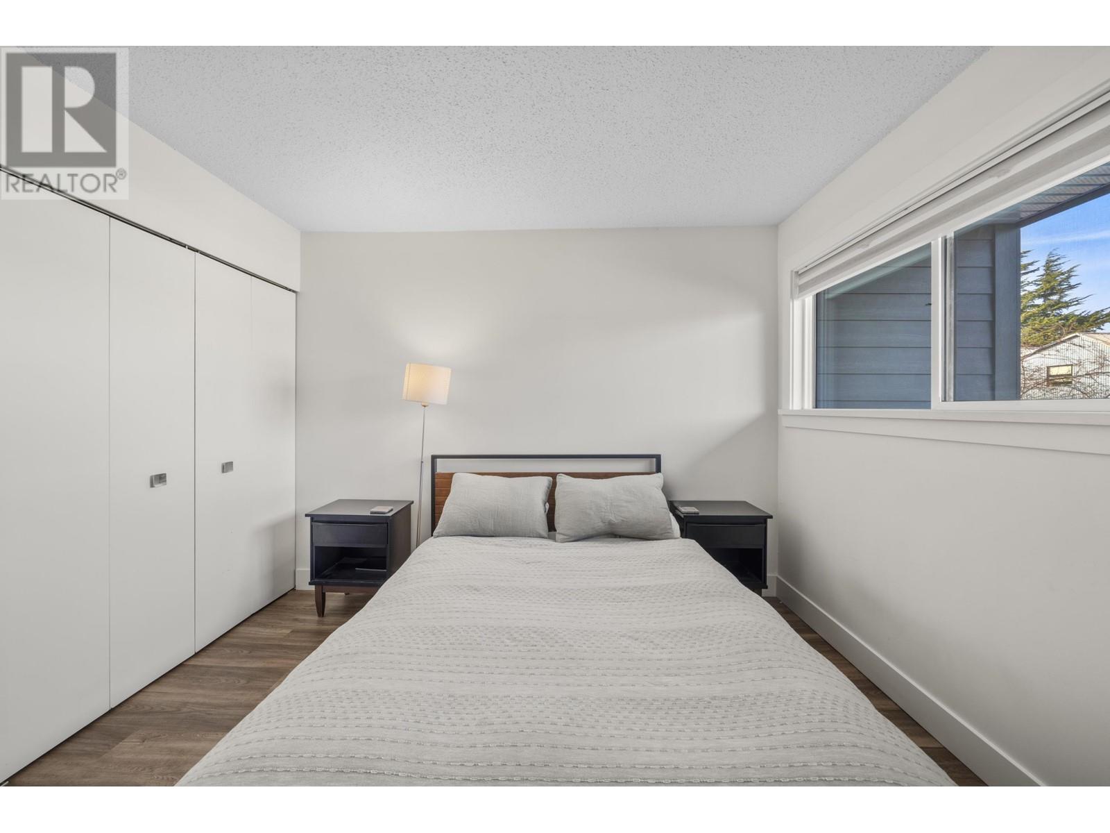 Listing Picture 12 of 20 : 302 1365 E 7TH AVENUE, Vancouver / 溫哥華 - 魯藝地產 Yvonne Lu Group - MLS Medallion Club Member