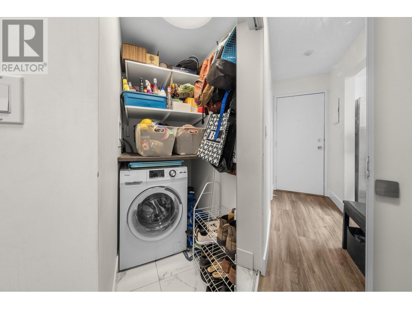 Listing Picture 16 of 20 : 302 1365 E 7TH AVENUE, Vancouver / 溫哥華 - 魯藝地產 Yvonne Lu Group - MLS Medallion Club Member