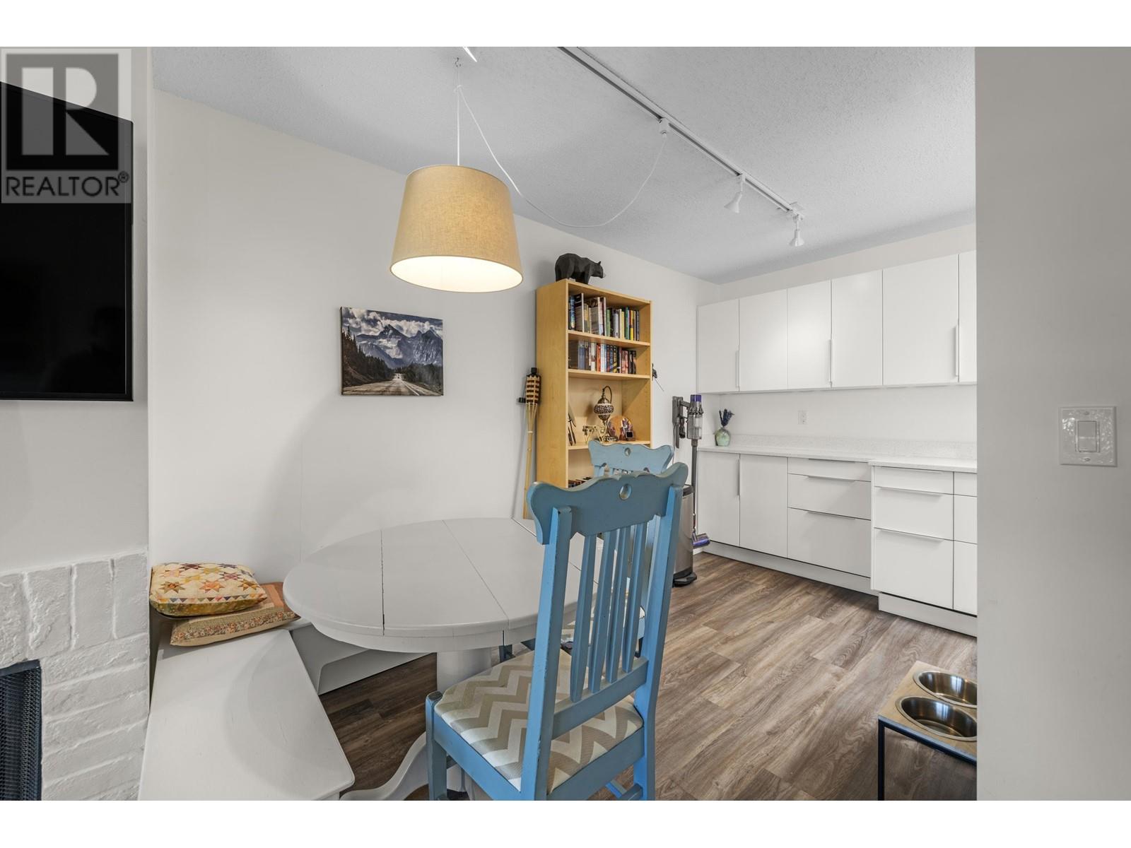 Listing Picture 7 of 20 : 302 1365 E 7TH AVENUE, Vancouver / 溫哥華 - 魯藝地產 Yvonne Lu Group - MLS Medallion Club Member