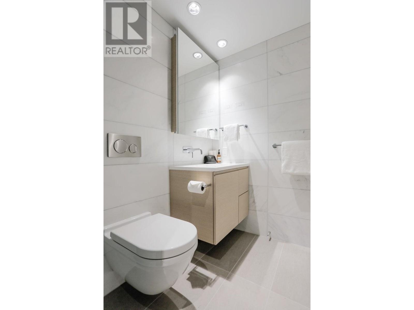 Listing Picture 11 of 18 : 1011 1289 HORNBY STREET, Vancouver / 溫哥華 - 魯藝地產 Yvonne Lu Group - MLS Medallion Club Member