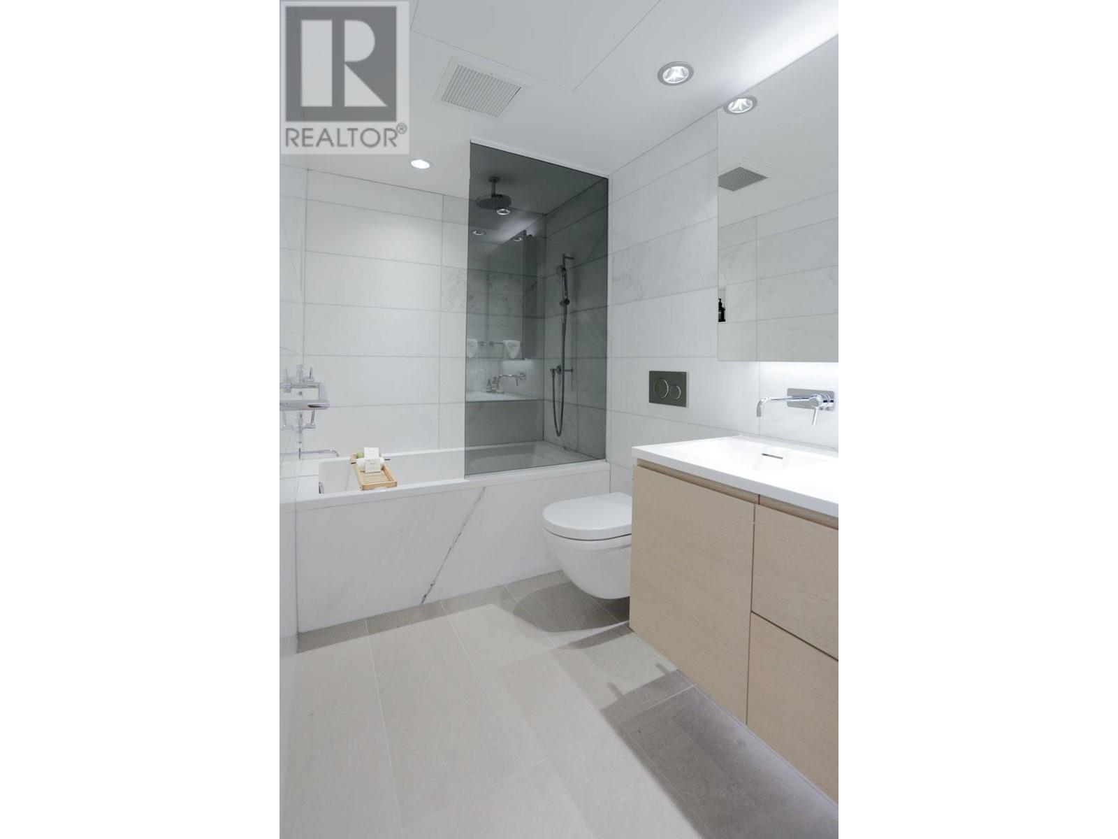 Listing Picture 13 of 18 : 1011 1289 HORNBY STREET, Vancouver / 溫哥華 - 魯藝地產 Yvonne Lu Group - MLS Medallion Club Member