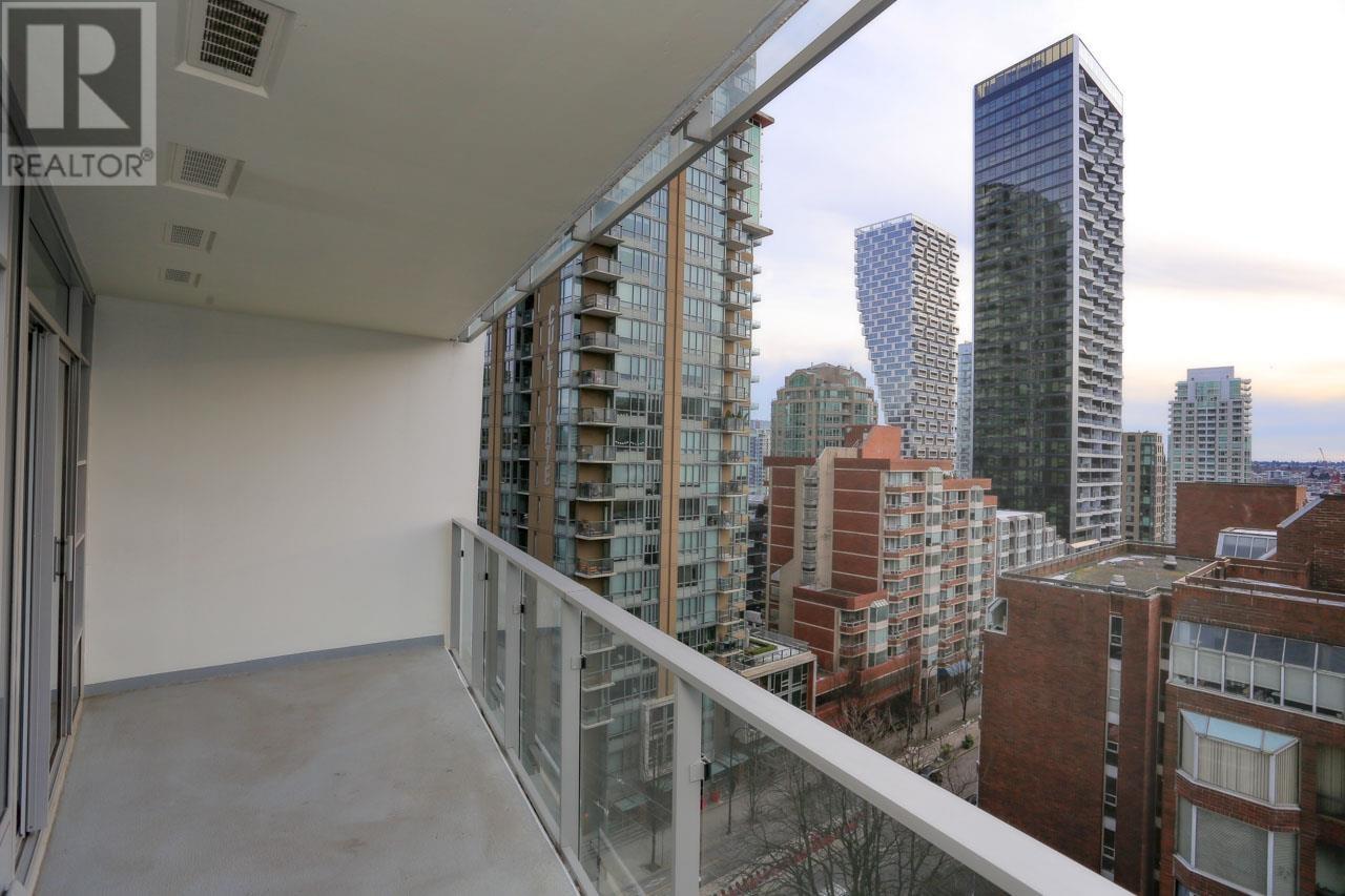 Listing Picture 16 of 18 : 1011 1289 HORNBY STREET, Vancouver / 溫哥華 - 魯藝地產 Yvonne Lu Group - MLS Medallion Club Member