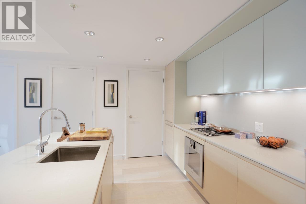 Listing Picture 4 of 18 : 1011 1289 HORNBY STREET, Vancouver / 溫哥華 - 魯藝地產 Yvonne Lu Group - MLS Medallion Club Member