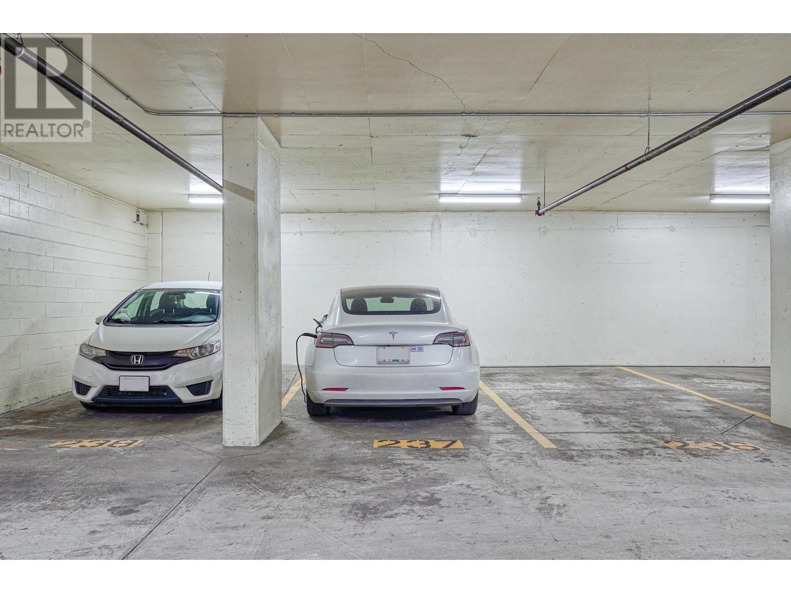 Listing Picture 19 of 24 : 312 181 W 1ST AVENUE, Vancouver / 溫哥華 - 魯藝地產 Yvonne Lu Group - MLS Medallion Club Member