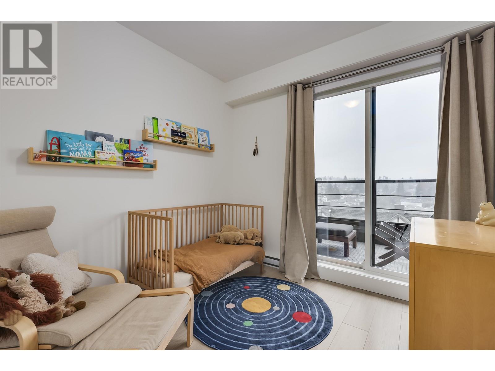 Listing Picture 18 of 29 : PH1 4372 FRASER STREET, Vancouver / 溫哥華 - 魯藝地產 Yvonne Lu Group - MLS Medallion Club Member