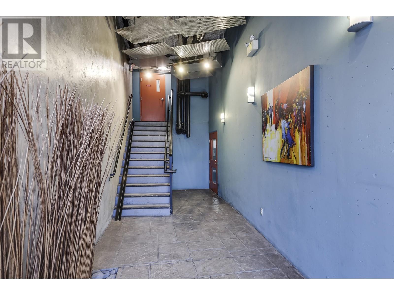 Listing Picture 27 of 29 : PH1 4372 FRASER STREET, Vancouver / 溫哥華 - 魯藝地產 Yvonne Lu Group - MLS Medallion Club Member